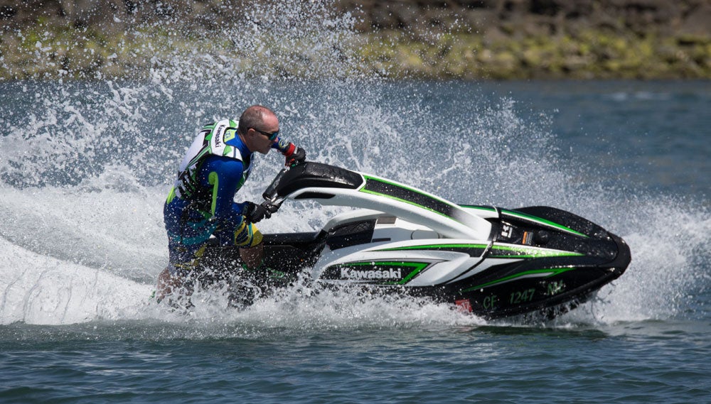 2017 Kawasaki Jet Ski SX-R Review - Personal Watercraft